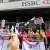 2,000 HSBC employees picket over alleged injustice